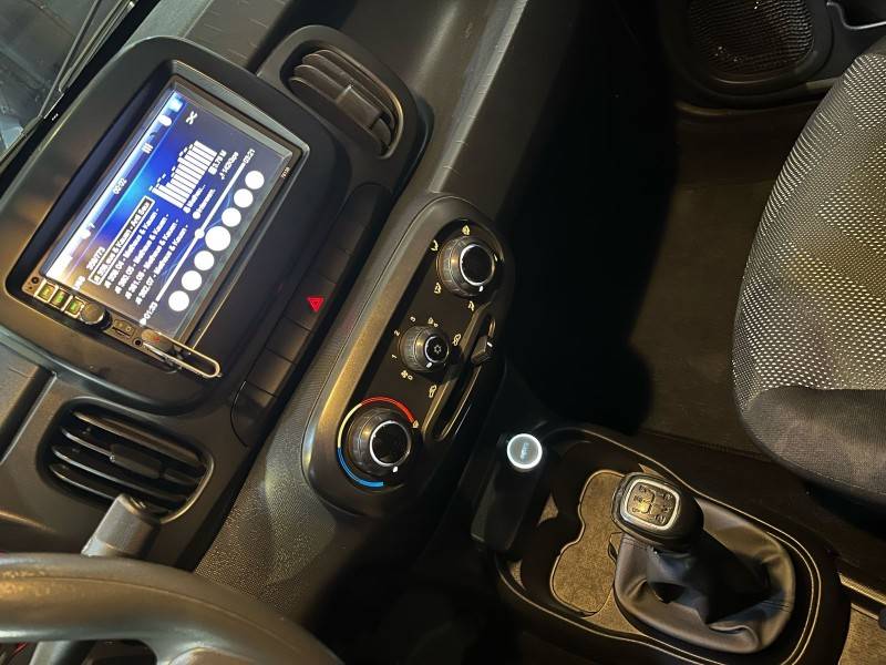 FIAT - MOBI - 2018/2019 - Branca - R$ 43.900,00
