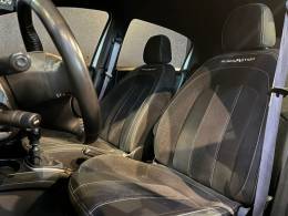 FIAT - PUNTO - 2013/2014 - Branca - R$ 49.900,00