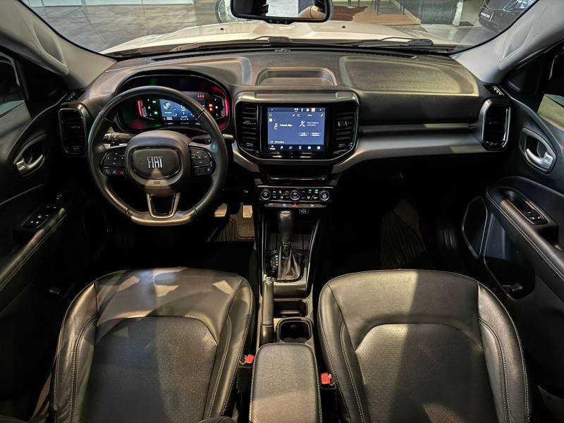 FIAT - TORO - 2022/2023 - Branca - R$ 137.900,00