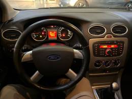 FORD - FOCUS - 2013/2013 - Branca - R$ 47.900,00