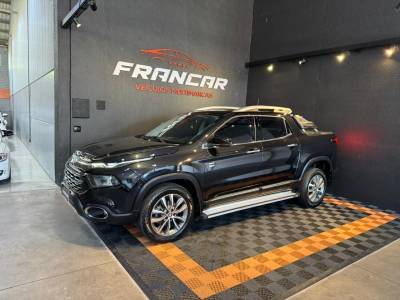 FIAT - TORO - 2020/2021 - Preta - R$ 124.900,00