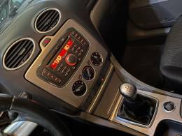FORD - FOCUS - 2013/2013 - Branca - R$ 47.900,00