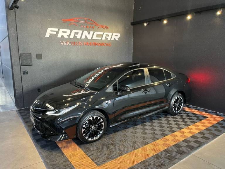 TOYOTA - COROLLA - 2024/2024 - Preta - R$ 173.900,00