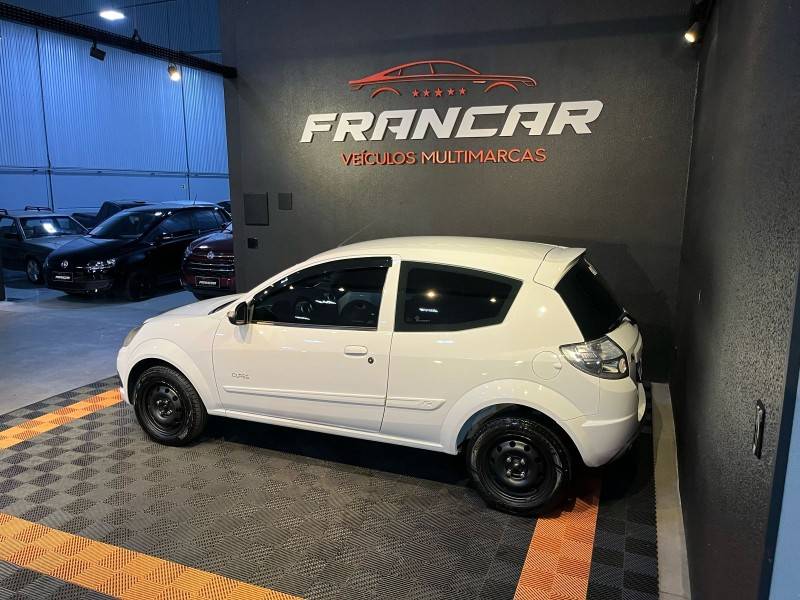 FORD - KA - 2013/2013 - Branca - R$ 32.900,00