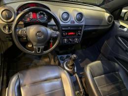 VOLKSWAGEN - SAVEIRO - 2013/2014 - Prata - R$ 68.900,00