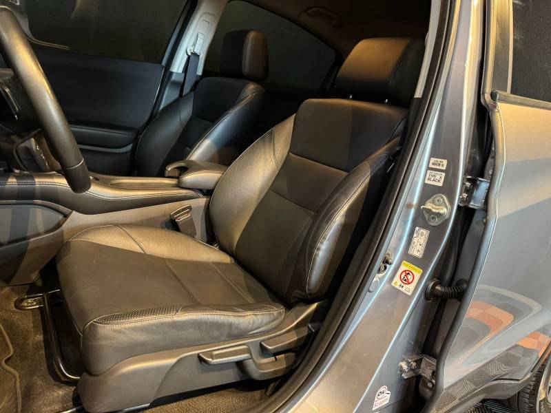 HONDA - HR-V - 2015/2016 - Cinza - R$ 92.900,00