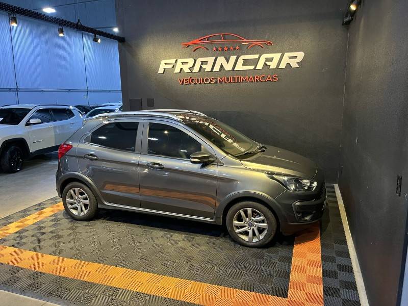 FORD - KA - 2019/2020 - Cinza - R$ 69.900,00