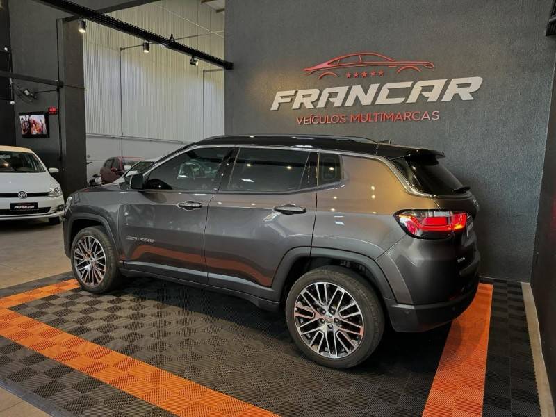 JEEP - COMPASS - 2023/2023 - Cinza - R$ 157.900,00