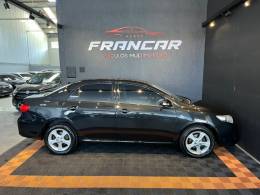 TOYOTA - COROLLA - 2011/2012 - Preta - R$ 66.900,00