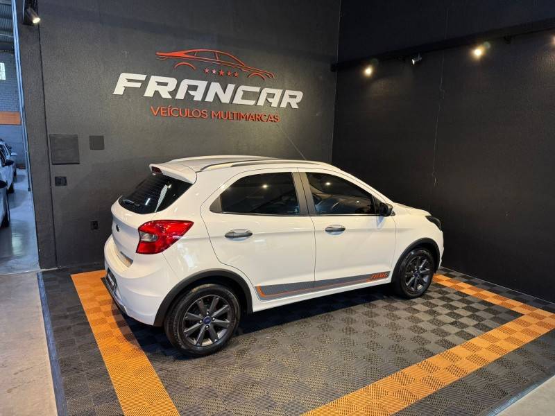 FORD - KA - 2018/2018 - Branca - R$ 53.900,00