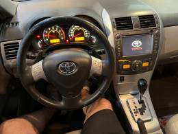 TOYOTA - COROLLA - 2011/2012 - Preta - R$ 66.900,00