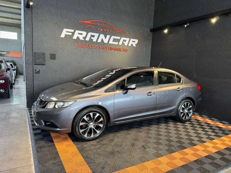 HONDA - CIVIC - 2015/2015 - Cinza - R$ 75.900,00