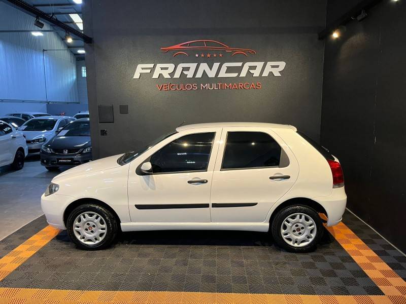 FIAT - PALIO - 2009/2010 - Branca - R$ 29.900,00