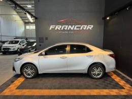 TOYOTA - COROLLA - 2017/2018 - Prata - R$ 89.900,00