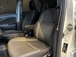 TOYOTA - ETIOS - 2018/2019 - Branca - R$ 68.900,00