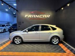 FORD - FOCUS - 2011/2012 - Prata - R$ 42.900,00