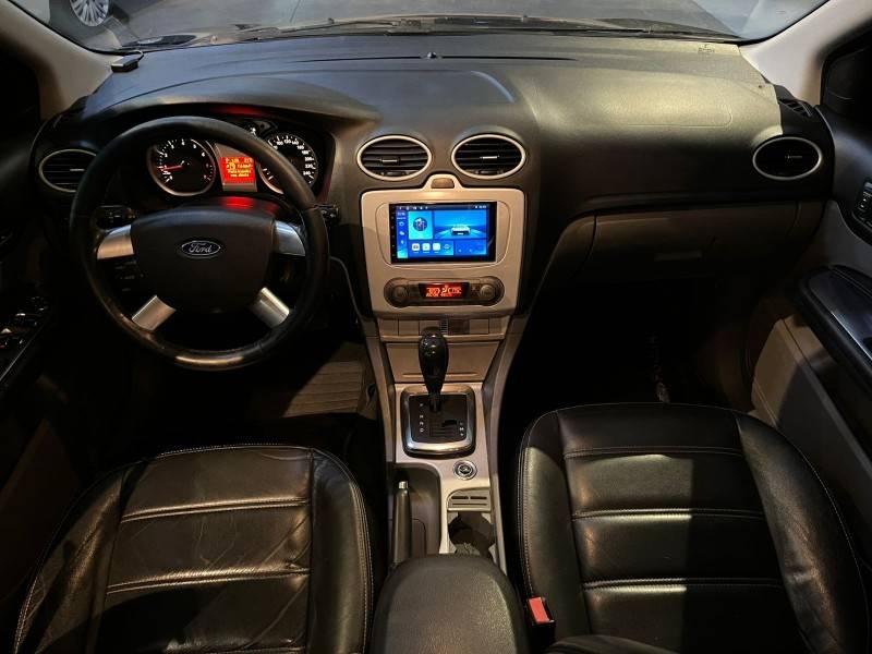 FORD - FOCUS - 2012/2013 - Azul - R$ 43.900,00