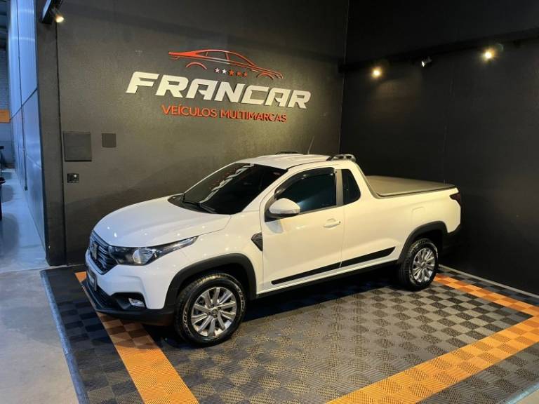 FIAT - STRADA - 2020/2021 - Branca - R$ 83.900,00