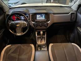 CHEVROLET - S10 - 2017/2018 - Branca - R$ 145.900,00