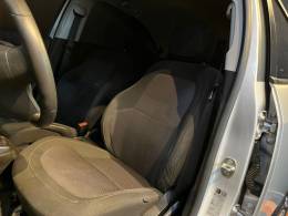 CHEVROLET - ONIX - 2016/2016 - Prata - R$ 59.900,00