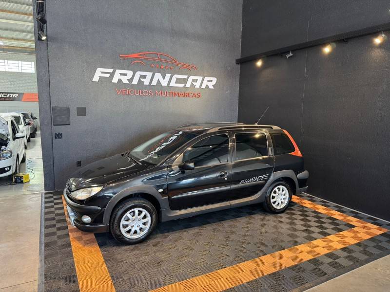 PEUGEOT - 206 - 2007/2008 - Preta - R$ 18.900,00