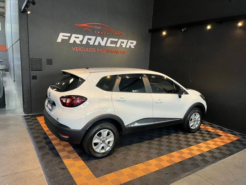 RENAULT - CAPTUR - 2019/2019 - Branca - R$ 74.900,00