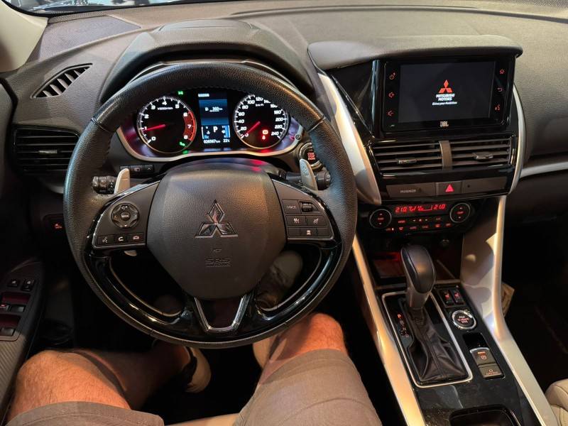 MITSUBISHI - ECLIPSE CROSS - 2024/2025 - Preta - R$ 174.900,00