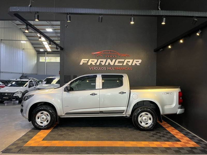 CHEVROLET - S10 - 2019/2020 - Prata - R$ 129.900,00