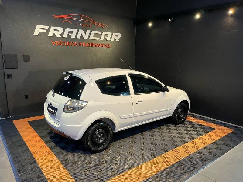 FORD - KA - 2013/2013 - Branca - R$ 32.900,00