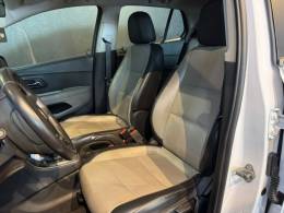 CHEVROLET - TRACKER - 2016/2016 - Branca - R$ 76.900,00