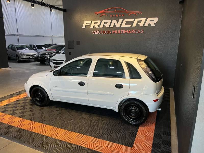 CHEVROLET - CORSA - 2010/2010 - Branca - R$ 32.900,00