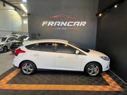 FORD - FOCUS - 2014/2014 - Branca - R$ 56.900,00
