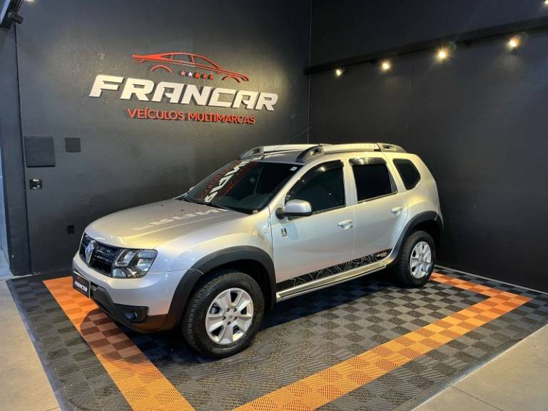 RENAULT - DUSTER - 2015/2016 - Prata - R$ 64.900,00
