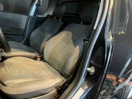 CHEVROLET - MONTANA - 2011/2012 - Preta - R$ 38.900,00