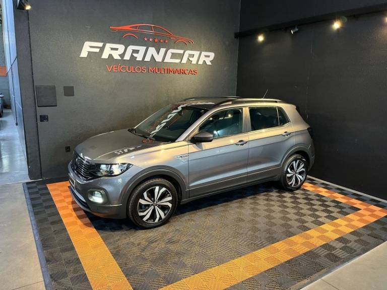 VOLKSWAGEN - T-CROSS - 2023/2024 - Cinza - R$ 129.900,00
