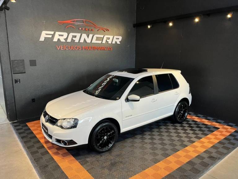 VOLKSWAGEN - GOLF - 2011/2012 - Branca - R$ 59.900,00