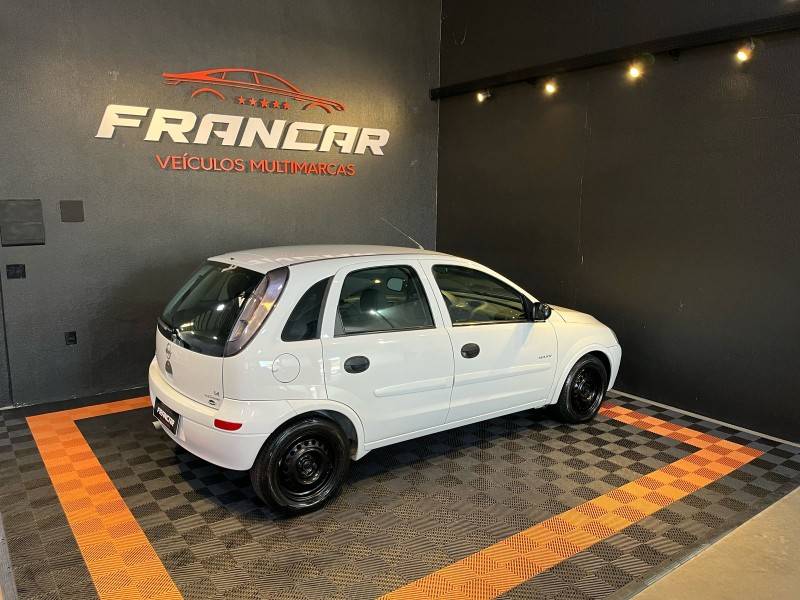 CHEVROLET - CORSA - 2010/2010 - Branca - R$ 32.900,00
