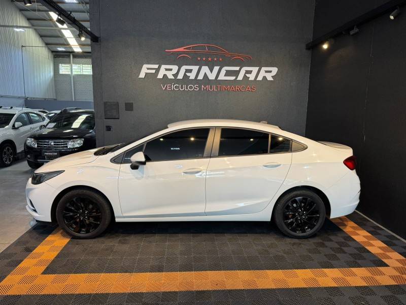 CHEVROLET - CRUZE - 2018/2018 - Branca - R$ 86.900,00