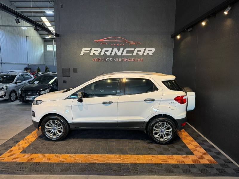FORD - ECOSPORT - 2012/2013 - Branca - R$ 58.900,00