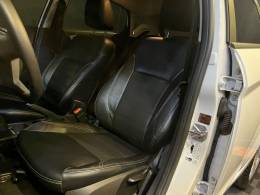 FORD - FIESTA - 2017/2017 - Branca - R$ 58.900,00