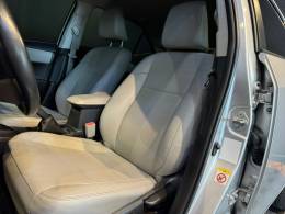 TOYOTA - COROLLA - 2017/2018 - Prata - R$ 89.900,00