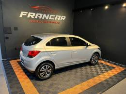 CHEVROLET - ONIX - 2016/2016 - Prata - R$ 59.900,00