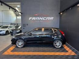 HYUNDAI - I30 - 2011/2012 - Preta - R$ 49.900,00