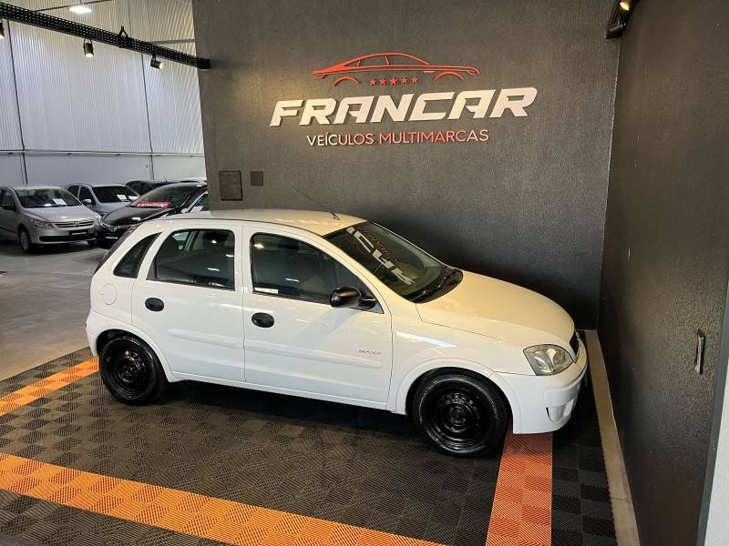 CHEVROLET - CORSA - 2010/2010 - Branca - R$ 32.900,00