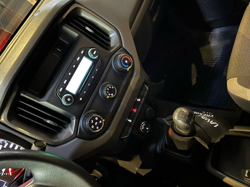CHEVROLET - S10 - 2019/2020 - Prata - R$ 129.900,00