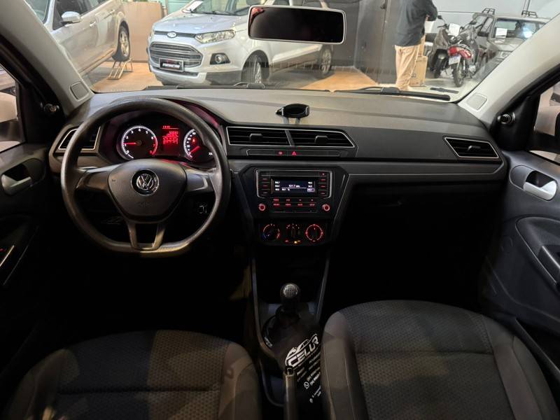 VOLKSWAGEN - VOYAGE - 2017/2017 - Branca - R$ 44.900,00