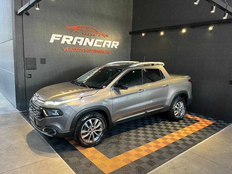 FIAT - TORO - 2018/2019 - Cinza - R$ 108.900,00