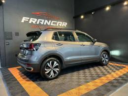 VOLKSWAGEN - T-CROSS - 2023/2024 - Dourada - R$ 119.900,00