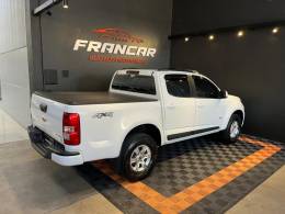 CHEVROLET - S10 - 2017/2018 - Branca - R$ 145.900,00