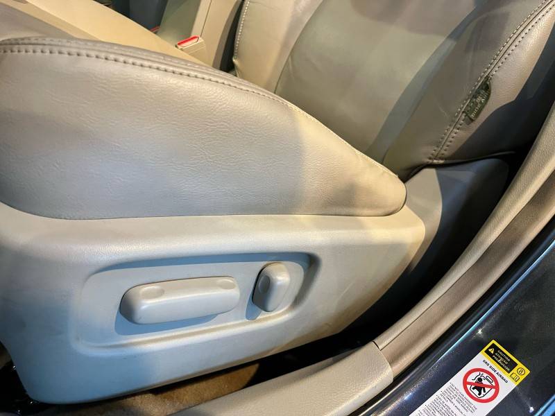 TOYOTA - COROLLA - 2008/2009 - Cinza - R$ 59.900,00